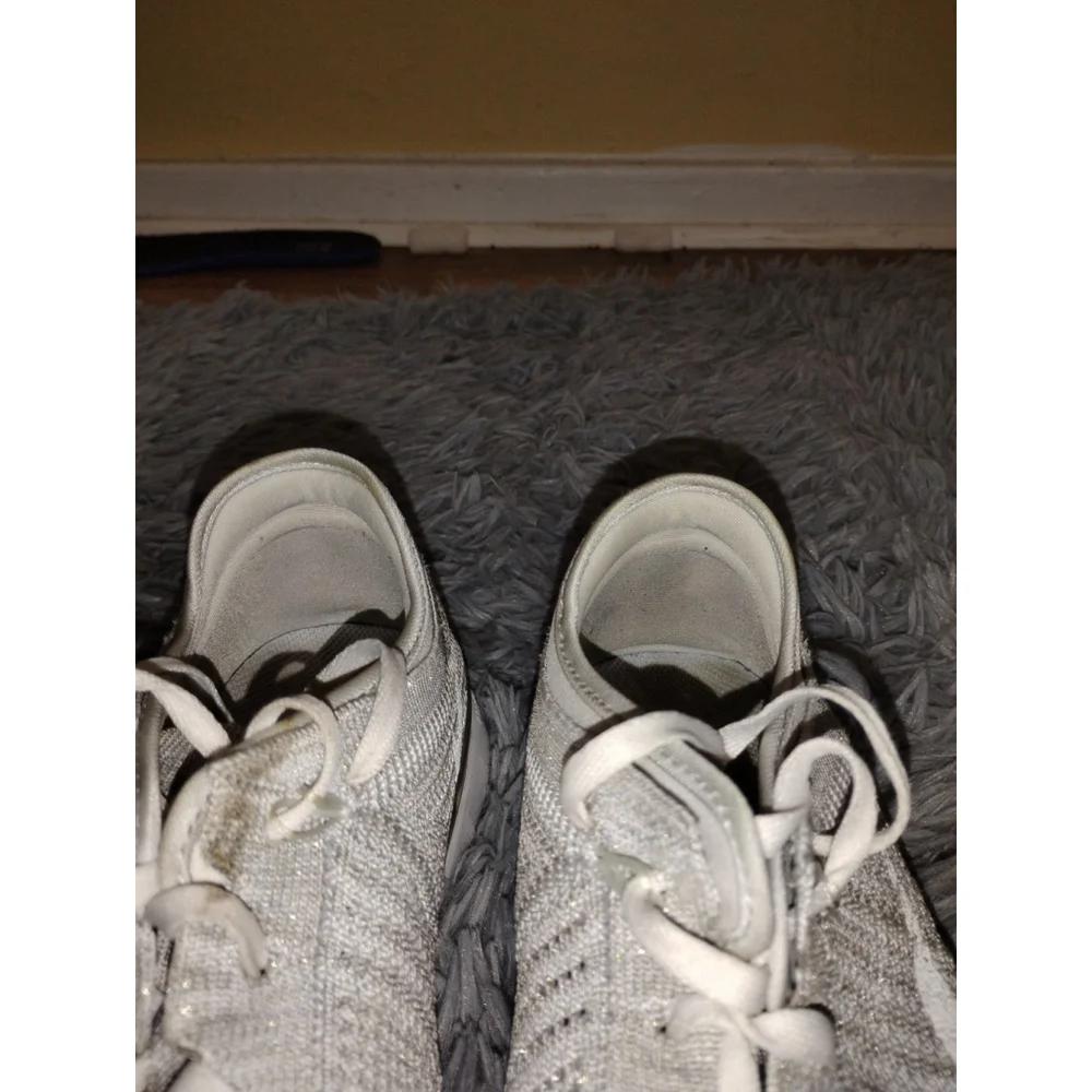 Nike Women’s Lightweight Flyknit Running Shoes - Light Gray with Olive Accents